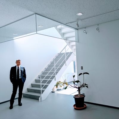 モーダルウィンドウを開きます