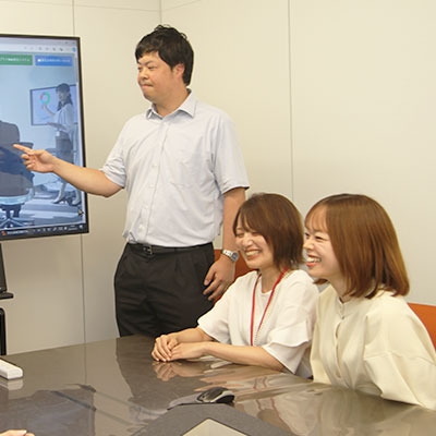 (株)よみうりコンピュータ