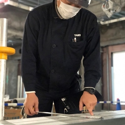 モーダルウィンドウを開きます
