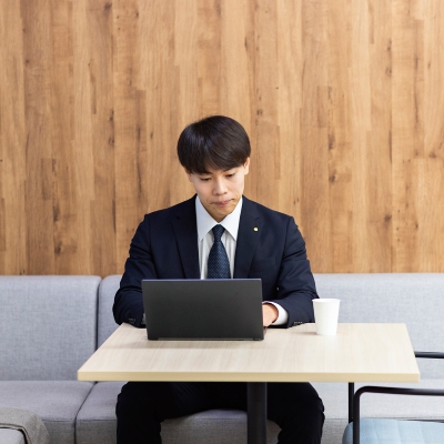 モーダルウィンドウを開きます
