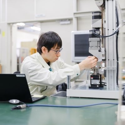 不二ラテックス(株)【東証スタンダード上場】
