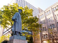 学校法人早稲田大学