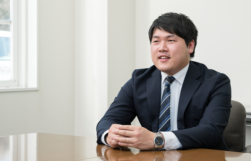東京支店 営業部販売1課 鈴木 隼人